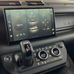 LAND ROVER DEFENDER 130 X-DYNAMIC HSE - obrázok 18