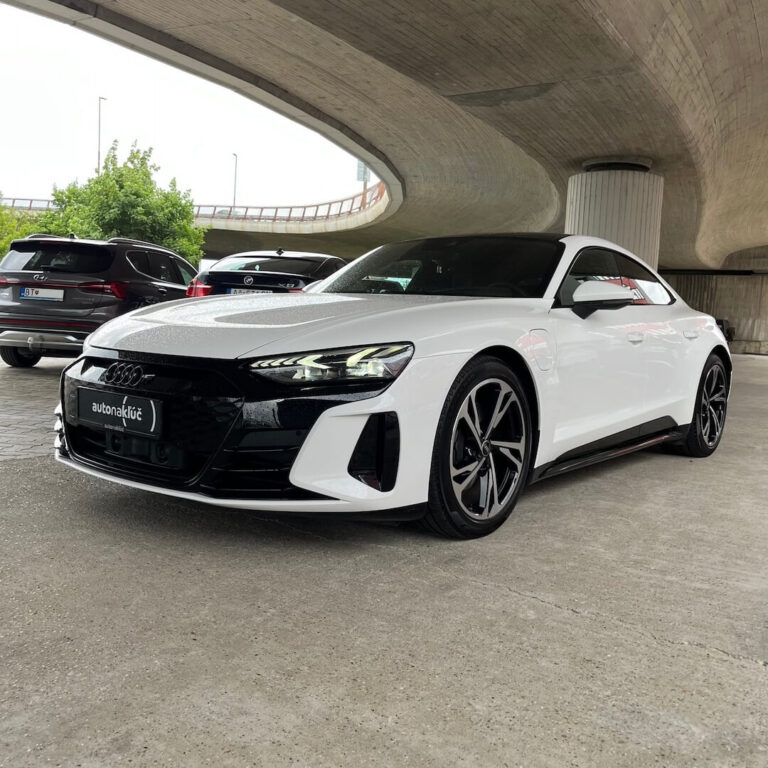 AUDI E-TRON GT QUATTRO